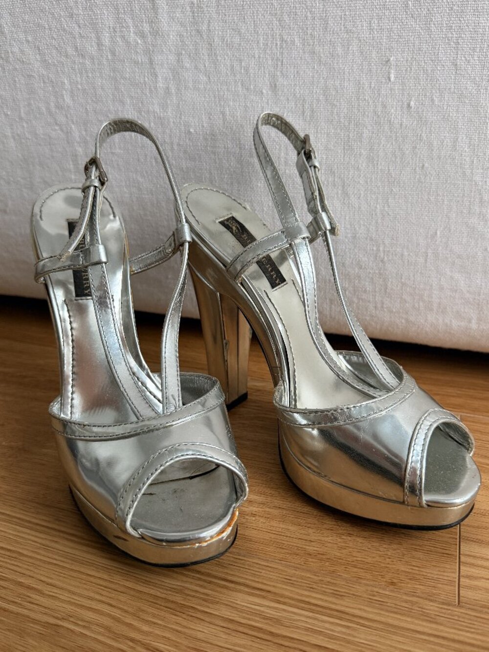 BURBERRY Women's Silver platform Sandals